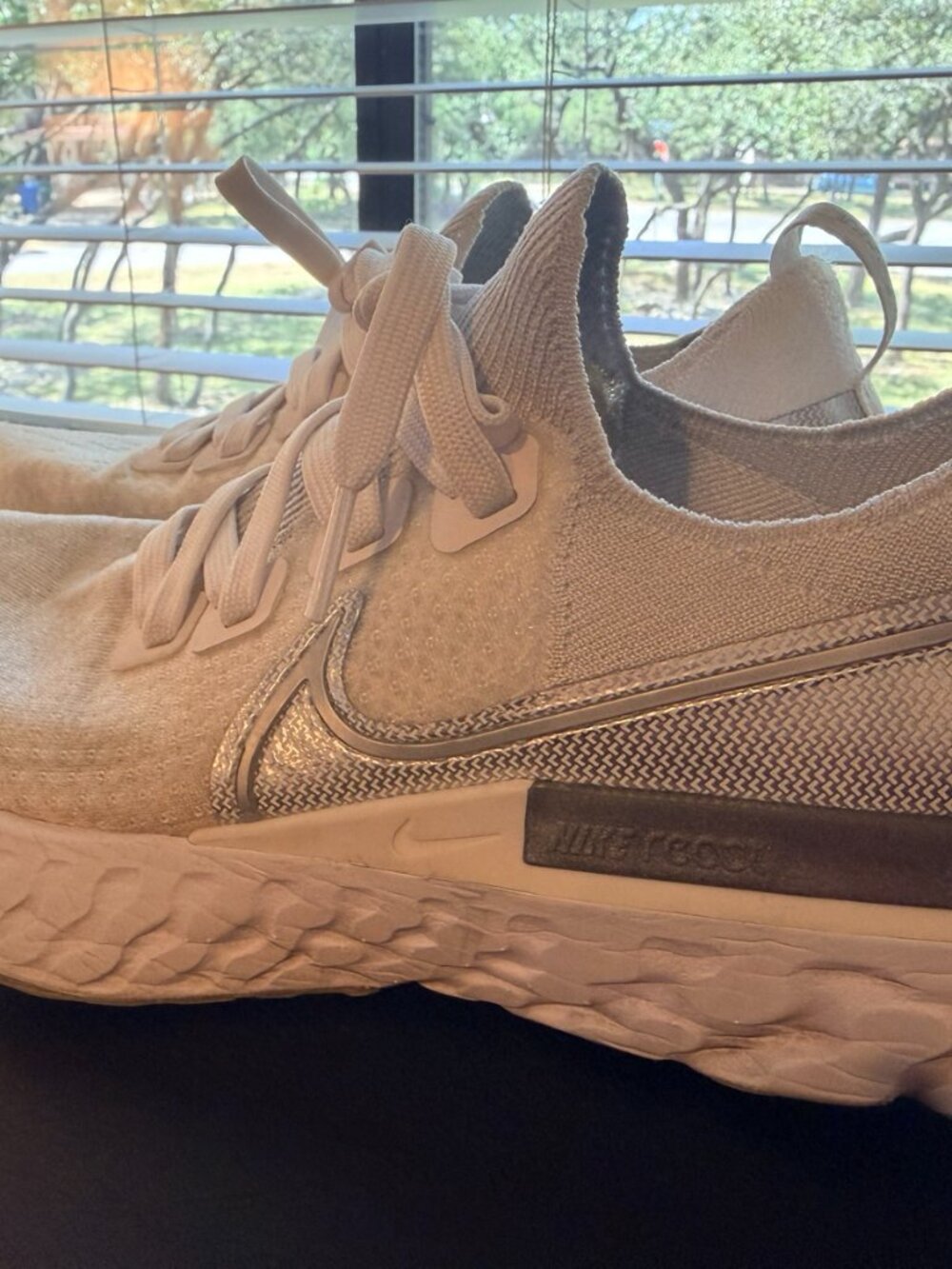 Nike Epic React Flyknit 2 Running Shoes White 8.5 - Picture 5 of 7